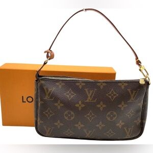 Auth Louis Vuitton Monogram Pochette
Accessories Pouch  W/Box